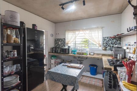 Casa à venda com 230m², 4 quartos e 4 vagasCozinha