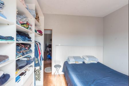 Casa à venda com 230m², 4 quartos e 4 vagasSuíte