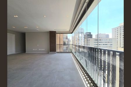 Apartamento para alugar com 135m², 2 quartos e 2 vagas Apartamento para alugar com 135m², 2 quartos e 2 vagasVaranda