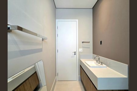 Apartamento para alugar com 135m², 2 quartos e 2 vagas Apartamento para alugar com 135m², 2 quartos e 2 vagasBanheiro da Suíte 1