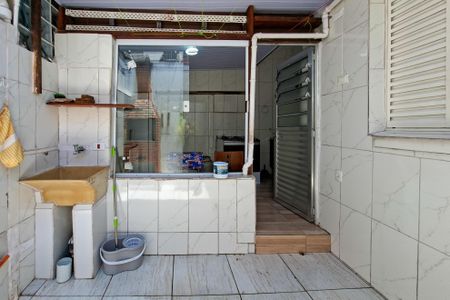 Casa de condomínio para alugar com 65m², 1 quarto e 1 vagaQuintal
