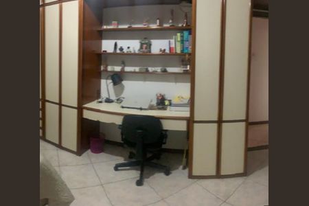 Apartamento à venda com 100m², 3 quartos e sem vagaQuarto