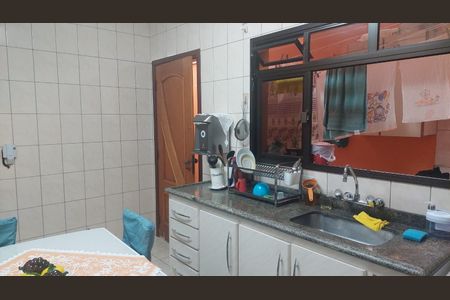 Cozinha de casa à venda com 3 quartos, 150m² em Parque Residencial Oratorio, São Paulo