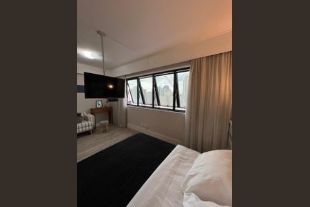 Quarto de apartamento à venda com 1 quarto, 28m² em Indianópolis, São Paulo