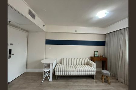 Sala de apartamento à venda com 1 quarto, 28m² em Indianópolis, São Paulo