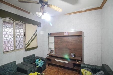 Casa para alugar com 170m², 2 quartos e 4 vagasSala