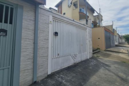 Casa à venda com 125m², 3 quartos e 4 vagasFachada 