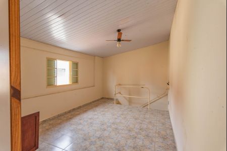 Casa à venda com 250m², 4 quartos e 4 vagasCasa 2- Salão