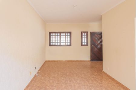 Casa à venda com 250m², 4 quartos e 4 vagasSala
