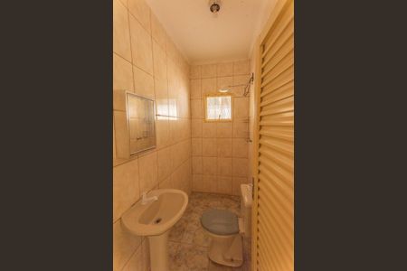 Casa à venda com 250m², 4 quartos e 4 vagasCasa 2- Banheiro