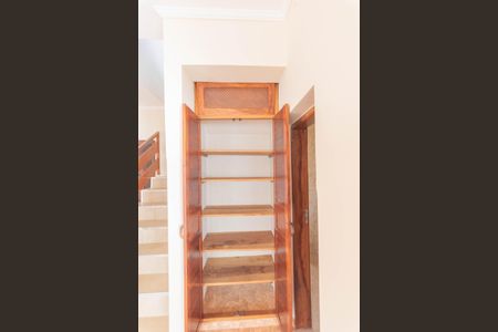 Casa à venda com 250m², 4 quartos e 4 vagasSala