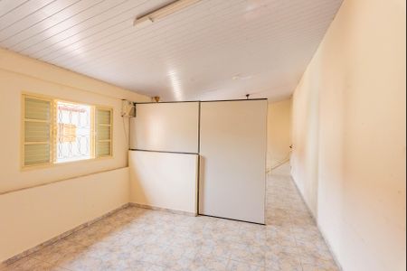 Casa à venda com 250m², 4 quartos e 4 vagasCasa 2- Salão