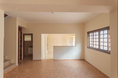 Casa à venda com 250m², 4 quartos e 4 vagasSala