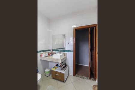 Casa para alugar com 90m², 3 quartos e 2 vagasBanheiro 1