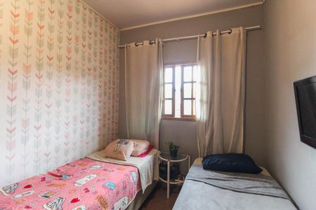 Casa para alugar com 90m², 3 quartos e 2 vagasQuarto 1