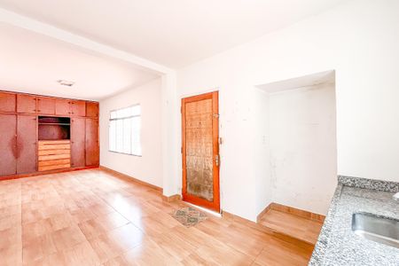 Casa para alugar com 330m², 4 quartos e 8 vagasCozinha