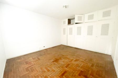 Casa para alugar com 330m², 4 quartos e 8 vagasQuarto 4