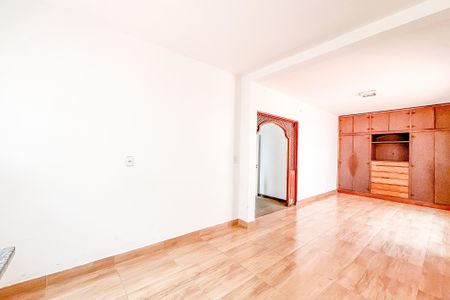 Casa para alugar com 330m², 4 quartos e 8 vagasCozinha