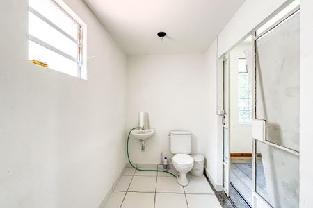 Casa para alugar com 330m², 4 quartos e 8 vagasBanheiro