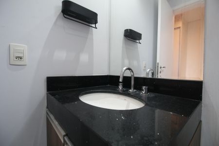 Apartamento para alugar com 67m², 2 quartos e 1 vagaBanheiro 