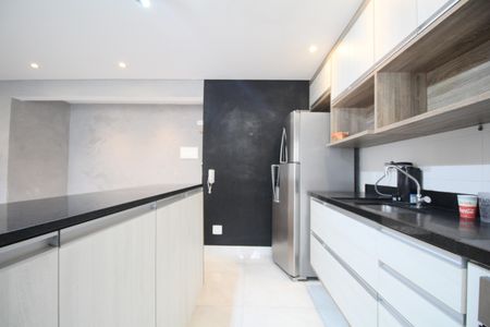 Apartamento para alugar com 67m², 2 quartos e 1 vagaCozinha - Armários