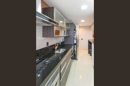 Apartamento à venda com 75m², 2 quartos e 2 vagasCozinha
