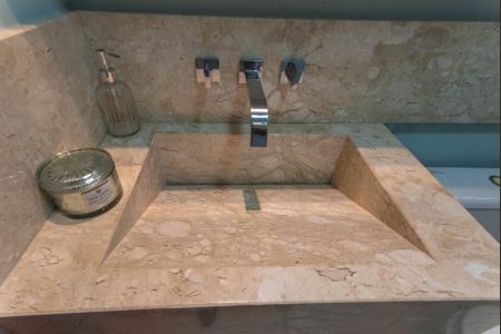 Apartamento à venda com 75m², 2 quartos e 2 vagasBanheiro Social