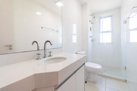 Apartamento para alugar com 74m², 2 quartos e 2 vagas Apartamento para alugar com 74m², 2 quartos e 2 vagasBanheiro Social