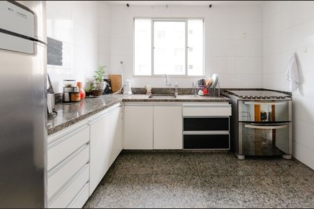Apartamento à venda com 92m², 4 quartos e 2 vagasCozinha