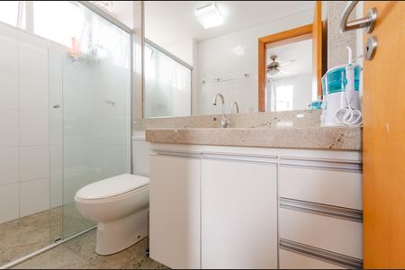 Apartamento à venda com 92m², 4 quartos e 2 vagasBanheiro suíte