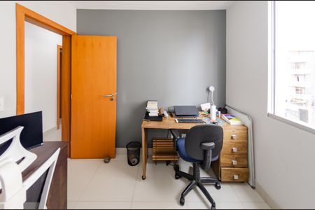 Apartamento à venda com 92m², 4 quartos e 2 vagasQuarto 1