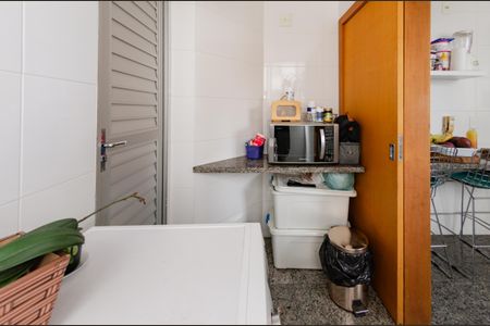 Apartamento à venda com 92m², 4 quartos e 2 vagasÁrea de serviço