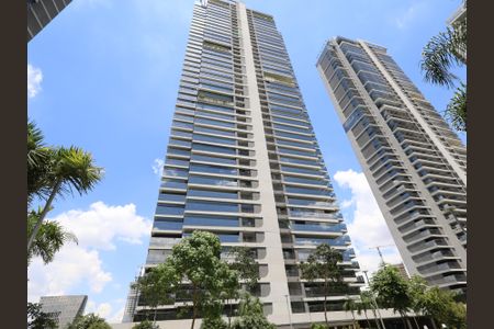 Apartamento para alugar com 186m², 4 quartos e 3 vagasFachada