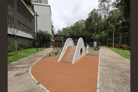 Apartamento para alugar com 186m², 4 quartos e 3 vagasÁrea comum - Playground