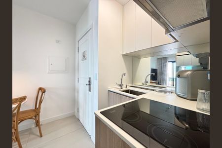 Apartamento à venda com 30m², 1 quarto e 1 vaga Apartamento à venda com 30m², 1 quarto e 1 vagaSala/Cozinha