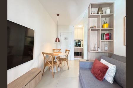 Apartamento à venda com 30m², 1 quarto e 1 vaga Apartamento à venda com 30m², 1 quarto e 1 vagaSala/Cozinha