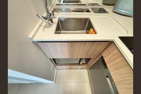 Sala/Cozinha de apartamento à venda com 1 quarto, 30m² em Indianópolis, São Paulo