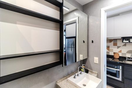 Studio para alugar com 28m², 1 quarto e sem vaga Studio para alugar com 28m², 1 quarto e sem vagaBanheiro