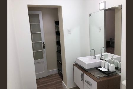 Apartamento para alugar com 48m², 1 quarto e sem vaga Apartamento para alugar com 48m², 1 quarto e sem vagaBanheiro