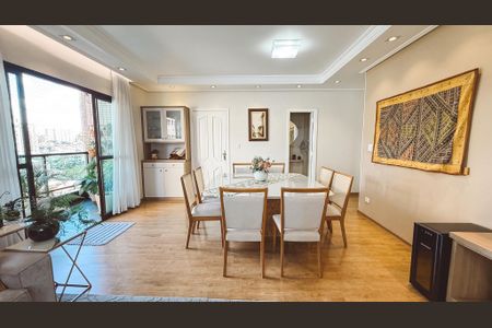 Apartamento à venda com 140m², 4 quartos e 5 vagasSala