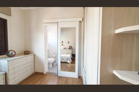 Apartamento à venda com 140m², 4 quartos e 5 vagasSuíte 1