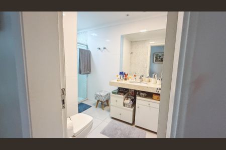 Apartamento à venda com 140m², 4 quartos e 5 vagasBanheiro da Suíte