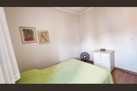 Apartamento à venda com 140m², 4 quartos e 5 vagasQuarto 2