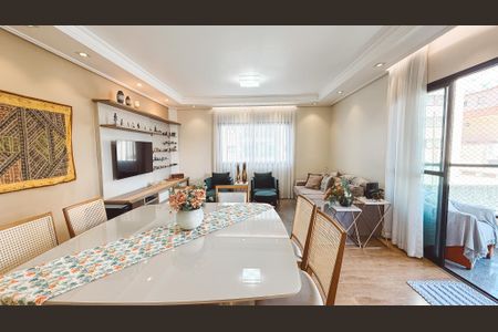 Apartamento à venda com 140m², 4 quartos e 5 vagasSala