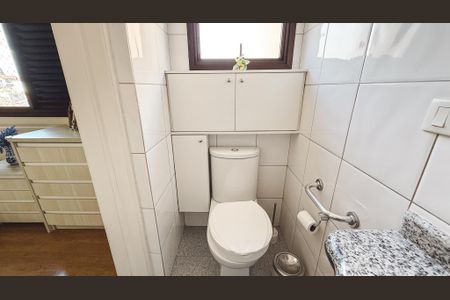 Apartamento à venda com 140m², 4 quartos e 5 vagasBanheiro da Suíte 1