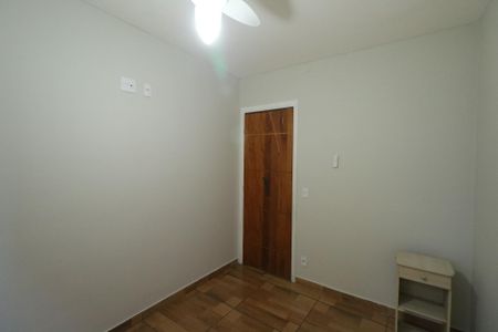 Quarto 2 de apartamento para alugar com 2 quartos, 46m² em Campanário, Diadema