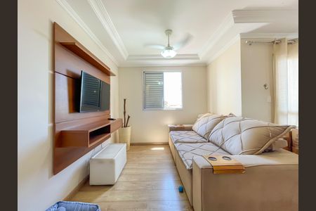 Apartamento à venda com 74m², 2 quartos e 1 vagaSala