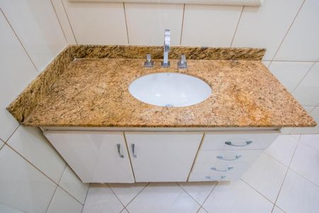 Casa à venda com 150m², 2 quartos e 1 vagaBanheiro social 1