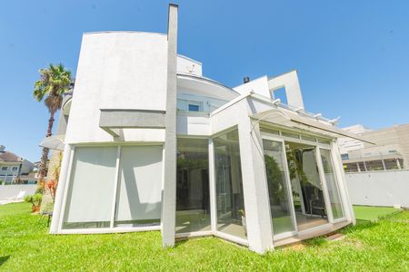 Casa à venda com 928m², 5 quartos e 4 vagas