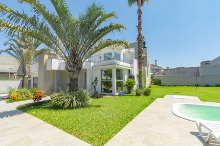 Casa à venda com 928m², 5 quartos e 4 vagas